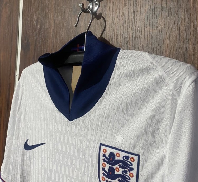 JERSEY INGGRIS HOME PI 2024