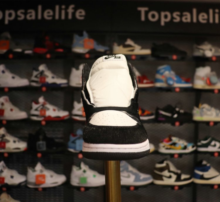 Jordan 1 Retro High 'Twist' Wedge Sneakers