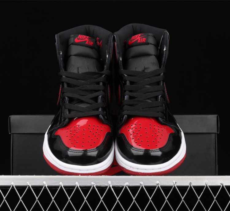 Nike Air Jordan  Retro High OG Patent Bred