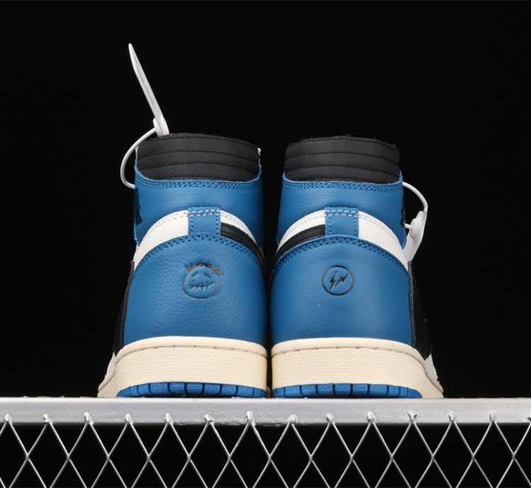 Nike Air Jordan AJ1 Retro High OG SP Fragment x Travis