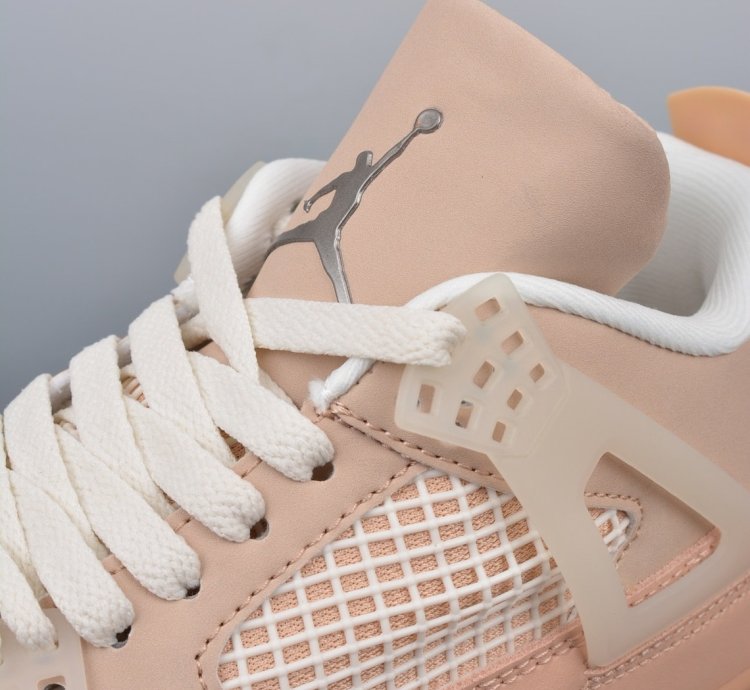 Jordan 4 Pink Thunder sport Sneaker