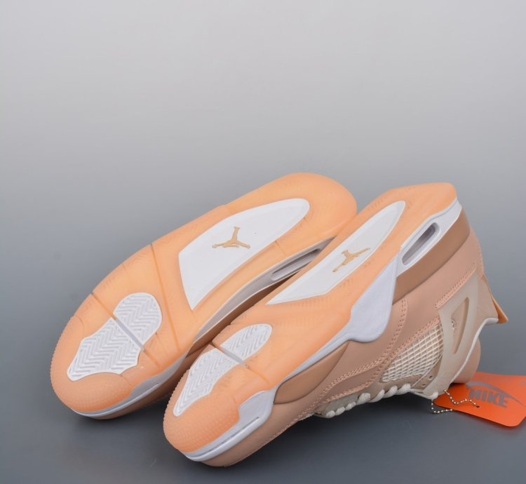 Jordan 4 Pink Thunder sport Sneaker