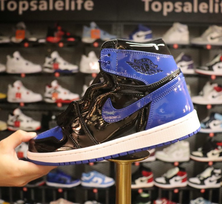 Air Jordan 1Retro Black Royal Blue