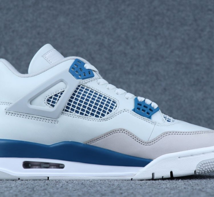Air Jordan 4 Retro Military Blue 2024