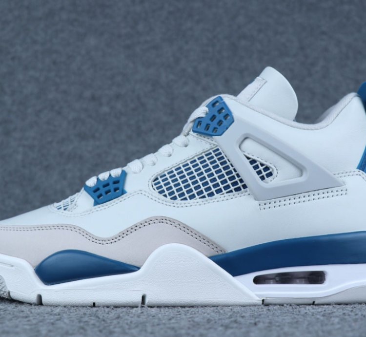 Air Jordan 4 Retro Military Blue 2024