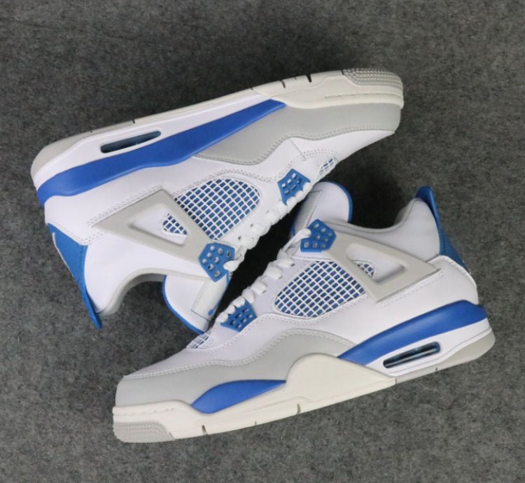 Air Jordan 4 Retro Military Blue