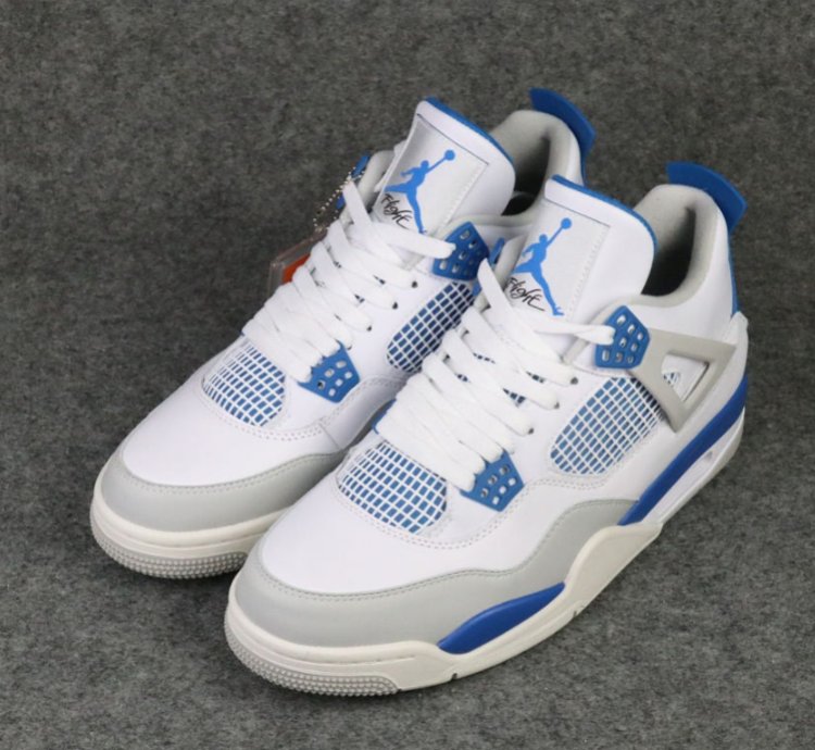 Air Jordan 4 Retro Military Blue