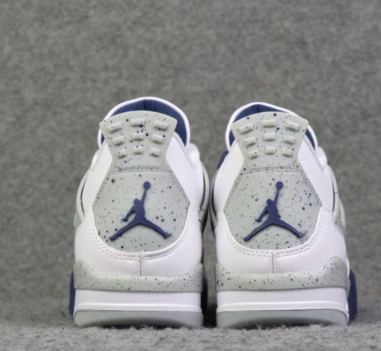Air Jordan 4 Retro Midnight Navy