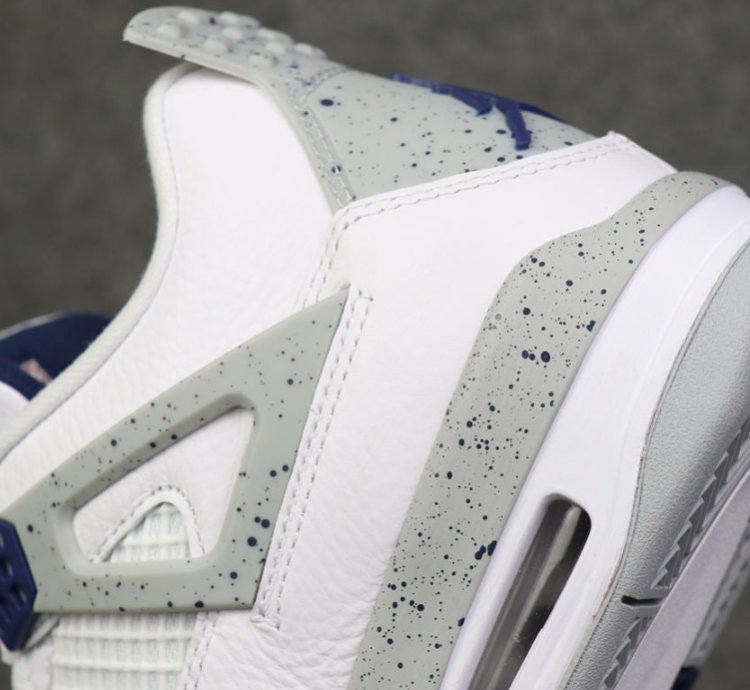 Air Jordan 4 Retro Midnight Navy