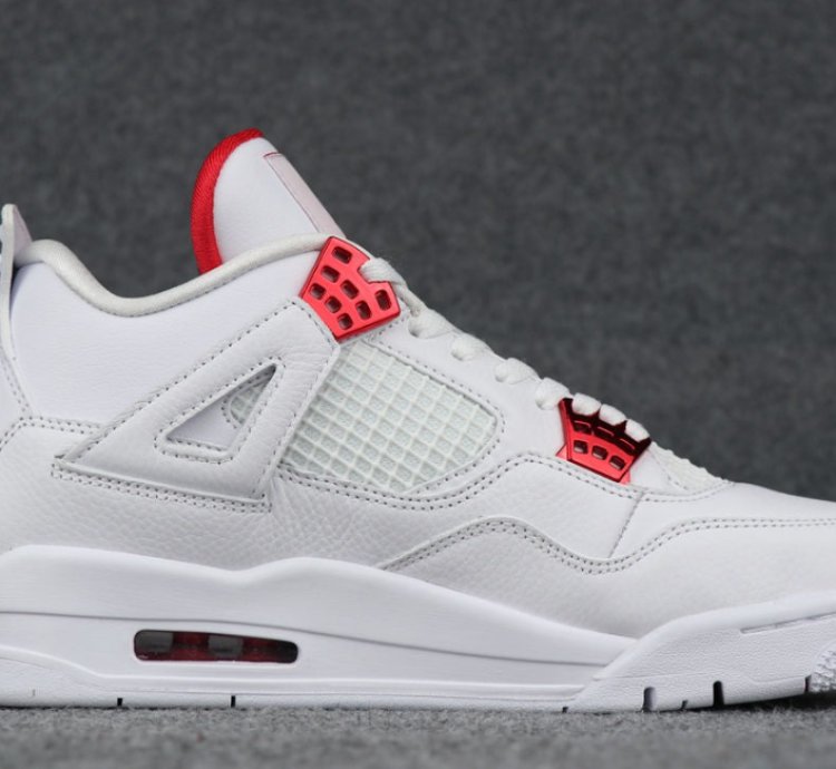 Air Jordan 4 Retro Metallic Red