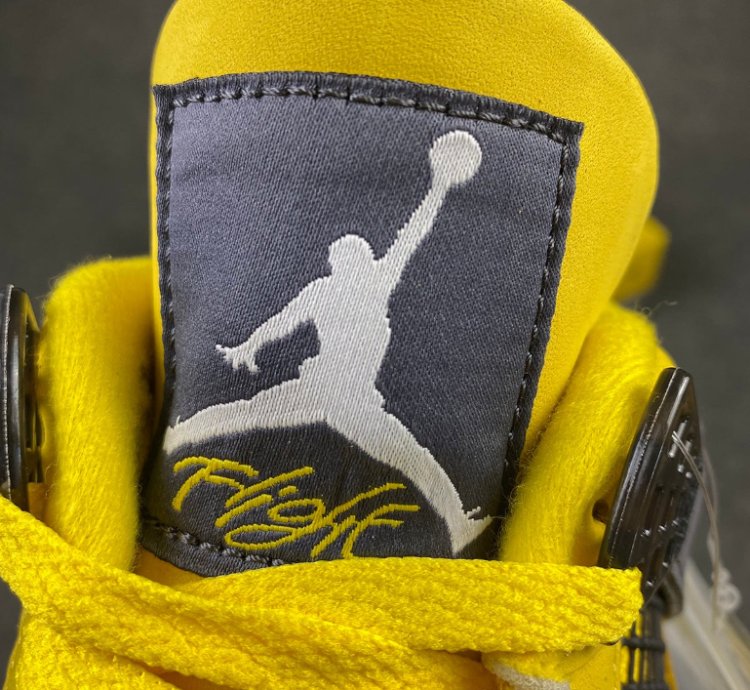 Air Jordan 4 Retro Lightning Yellow 2021