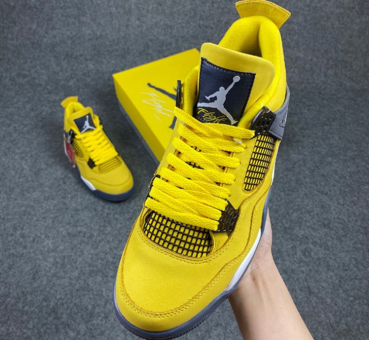 Air Jordan 4 Retro Lightning Yellow 2021