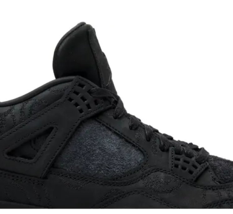 Air Jordan 4 Retro Kaws Black