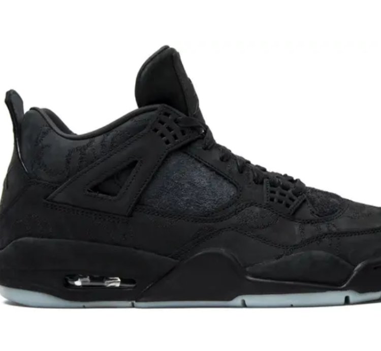 Air Jordan 4 Retro Kaws Black