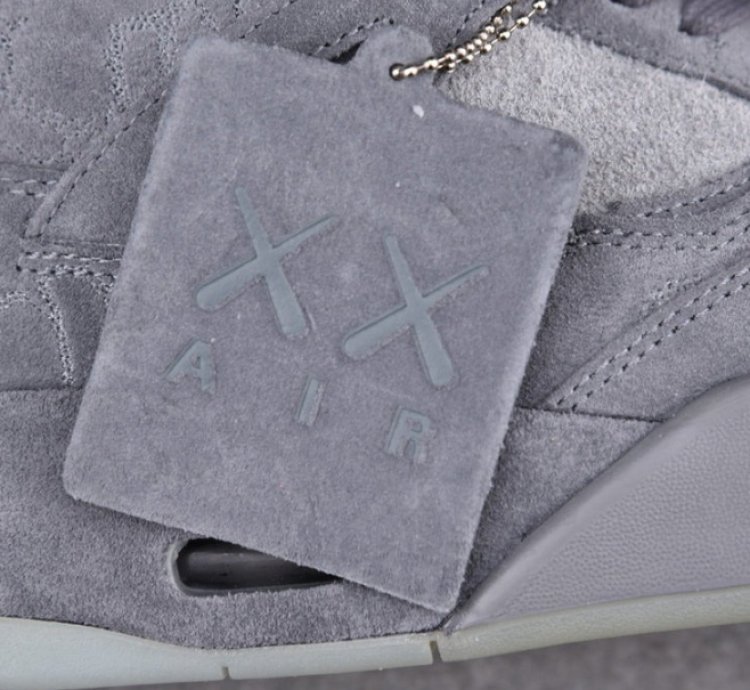 Air Jordan 4 Retro Kaws Grey