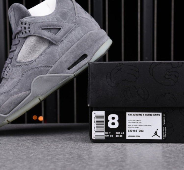 Air Jordan 4 Retro Kaws Grey