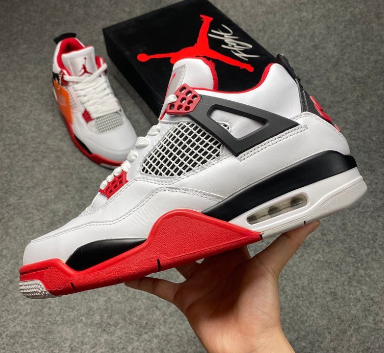 Air Jordan 4 Retro Fire Red
