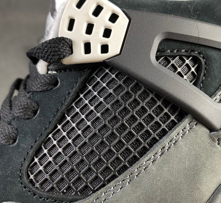 Air Jordan 4 Retro Fear Pack