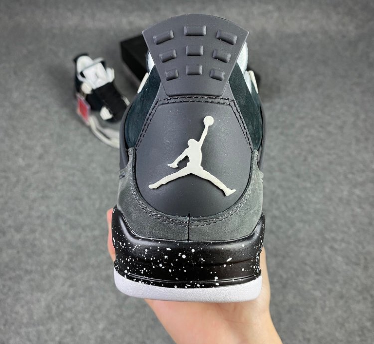 Air Jordan 4 Retro Fear Pack