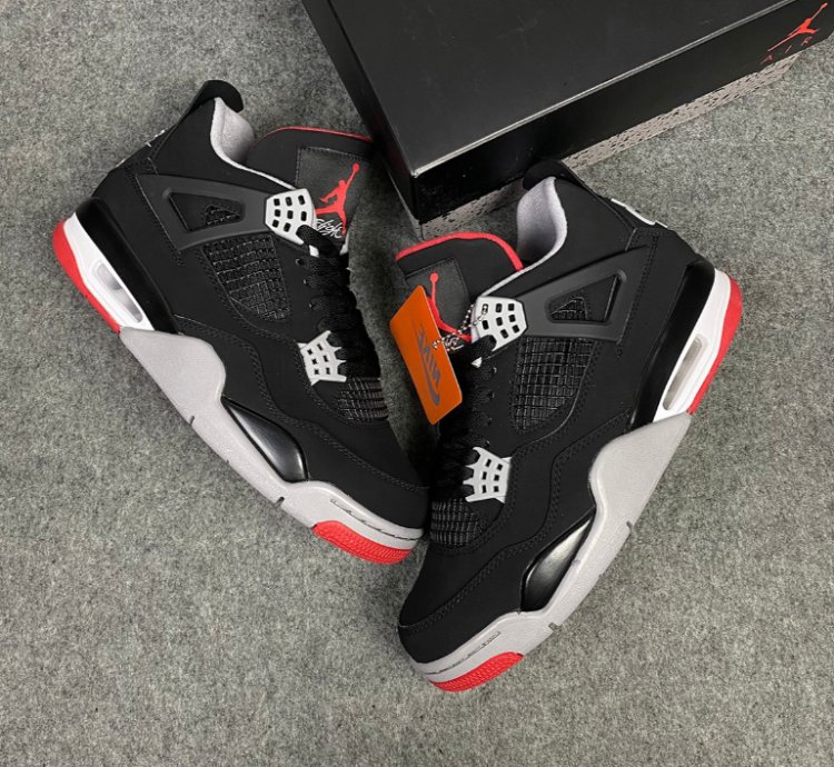 Jordan 4 Retro Bred (2019) 308497-060