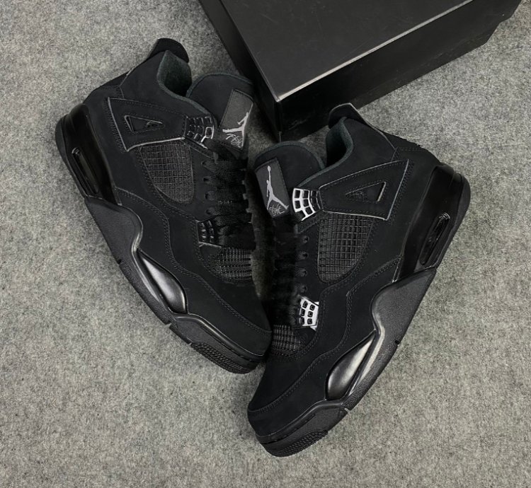 Jordan 4 Retro Black Cat 2020