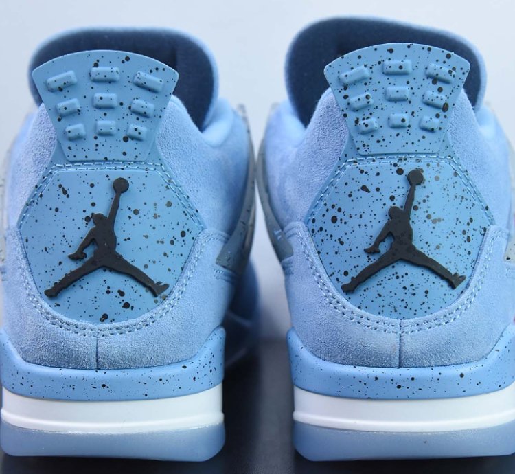 Jordan 4 Retro UNC University Blue Cool Grey Black