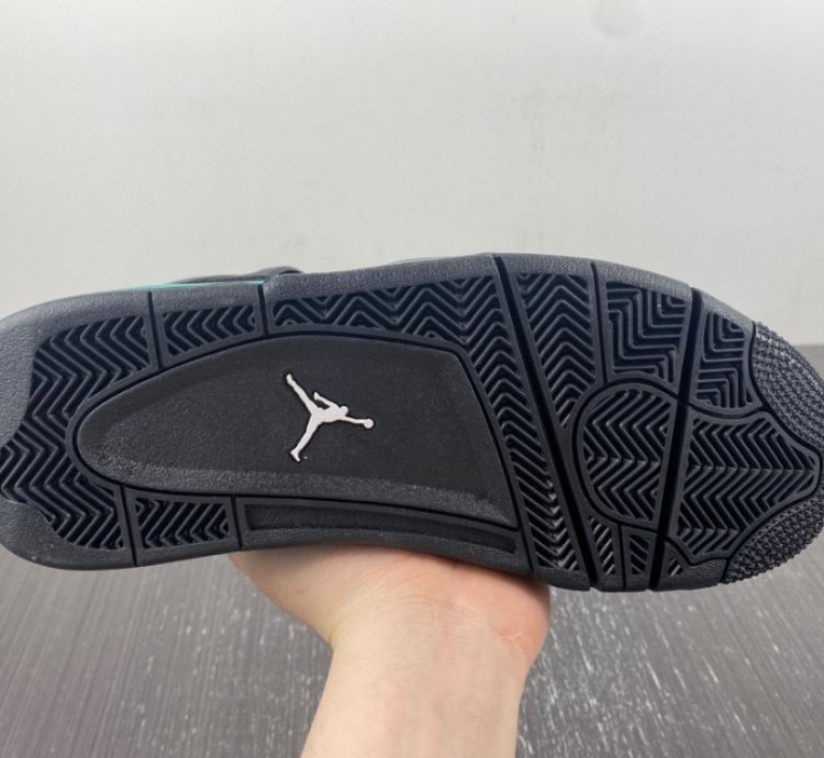 Jordan 4 Retro Coral Blue Tiffany