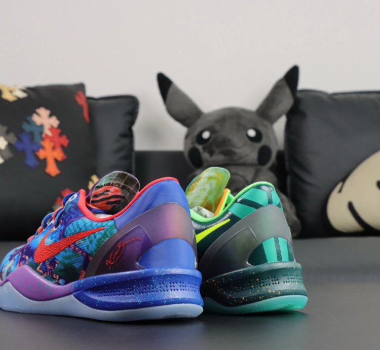 Kobe 8 Protro What The Kobe HM9621-900