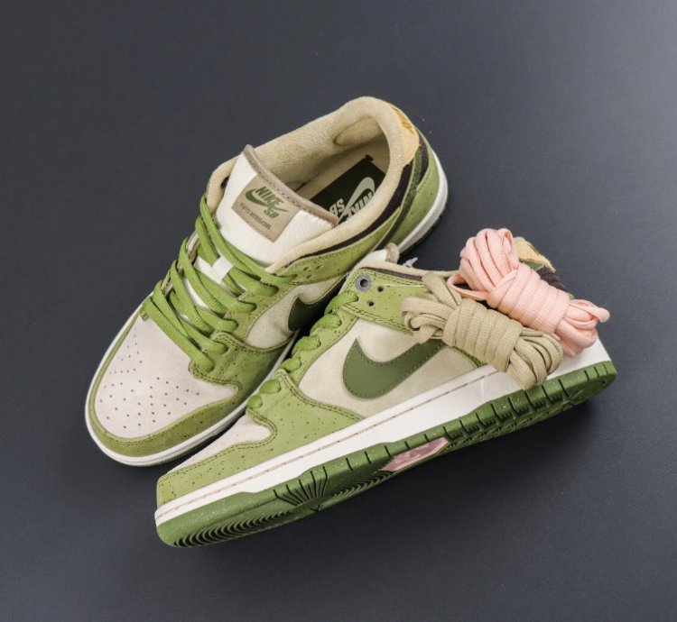 Nike SB Dunk Low Yuto Horigome Matcha HF8022-300