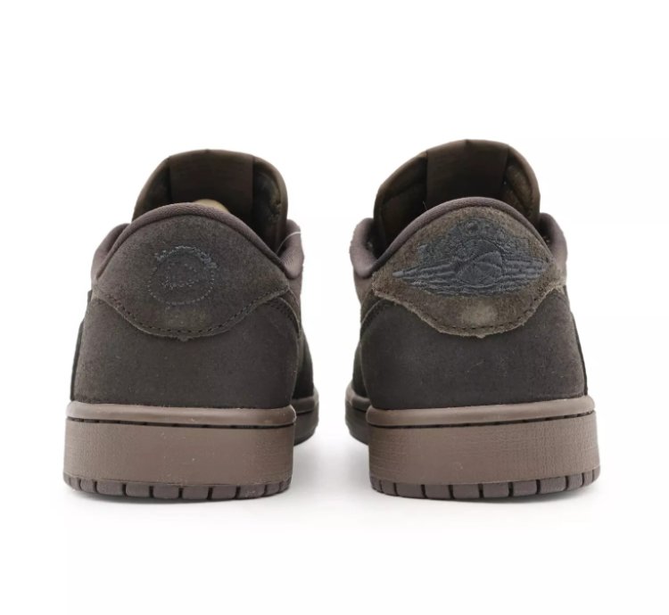 Jordan 1 Retro Low OG SP Travis Scott Velvet Brown