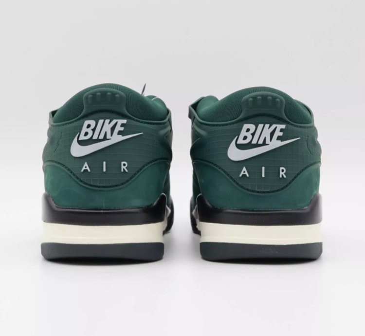 Jordan 4 RM SP Nigel Sylvester Grandma's Driveway