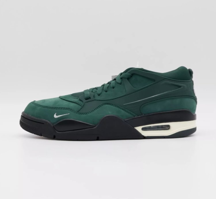 Jordan 4 RM SP Nigel Sylvester Grandma's Driveway