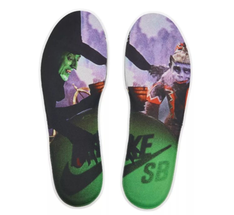 Nike SB Dunk Low The Wizard of Oz Poppy Field