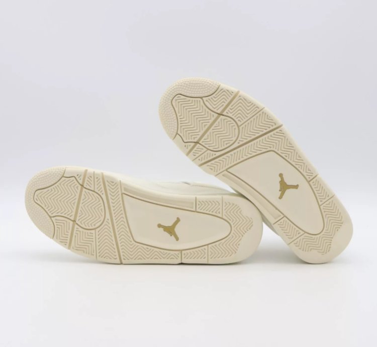 Nike Air Jordan 4 Retro Metallic Gold