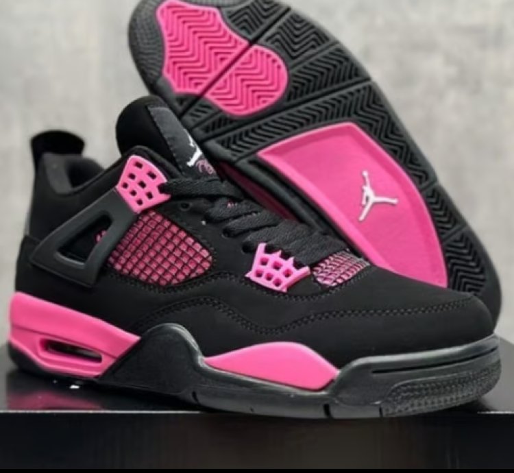 Air Jordan 4 Pink Thunder