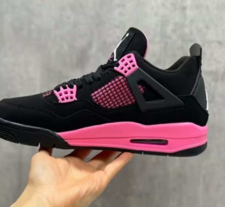 Air Jordan 4 Pink Thunder