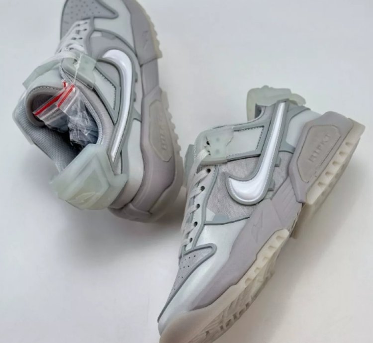 Nike Dunk Genesis Low RTFKT Ghost HQ3034-001