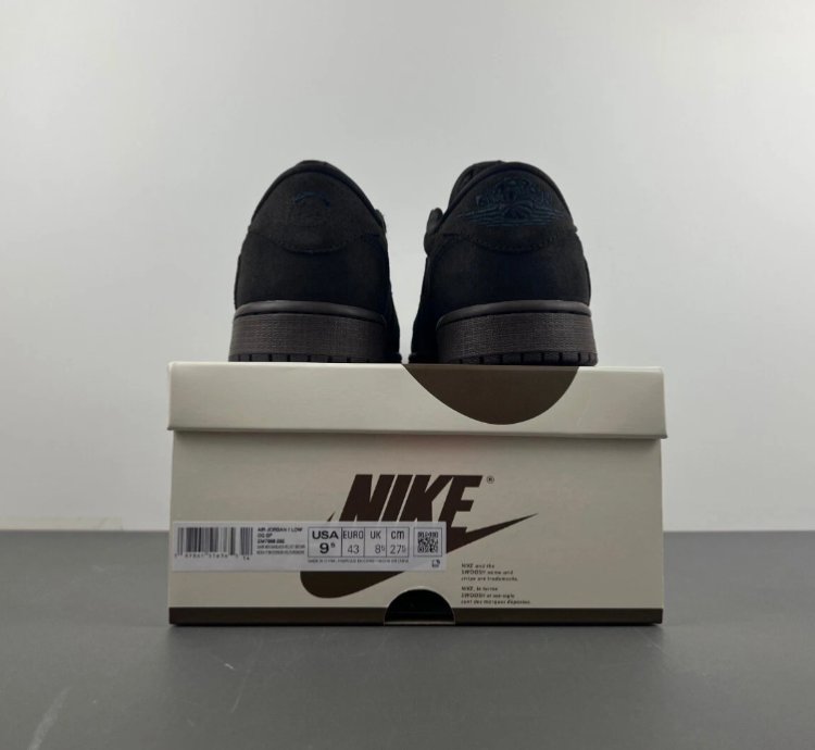 Jordan 1 Retro Low OG SP Travis Scott Velvet Brown