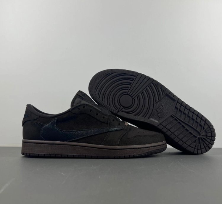 Jordan 1 Retro Low OG SP Travis Scott Velvet Brown
