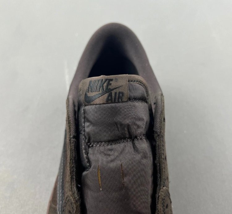 Jordan 1 Retro Low OG SP Travis Scott Velvet Brown