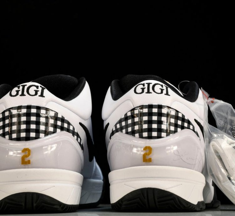 Kobe 4 Protro Mambacita Gigi