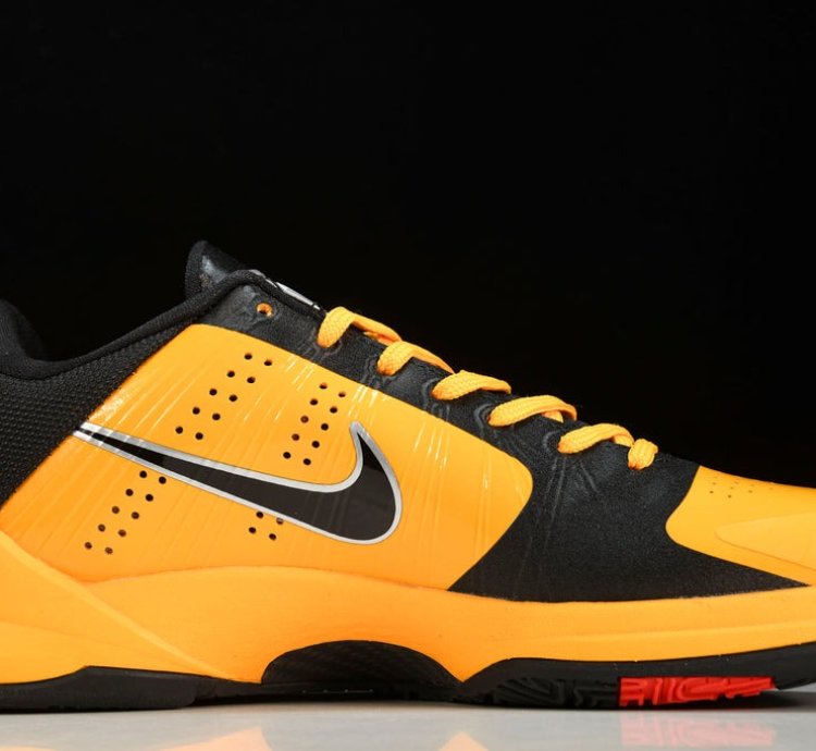 Kobe 5 Protro Bruce Lee