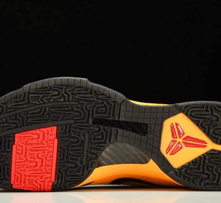 Kobe 5 Protro Bruce Lee