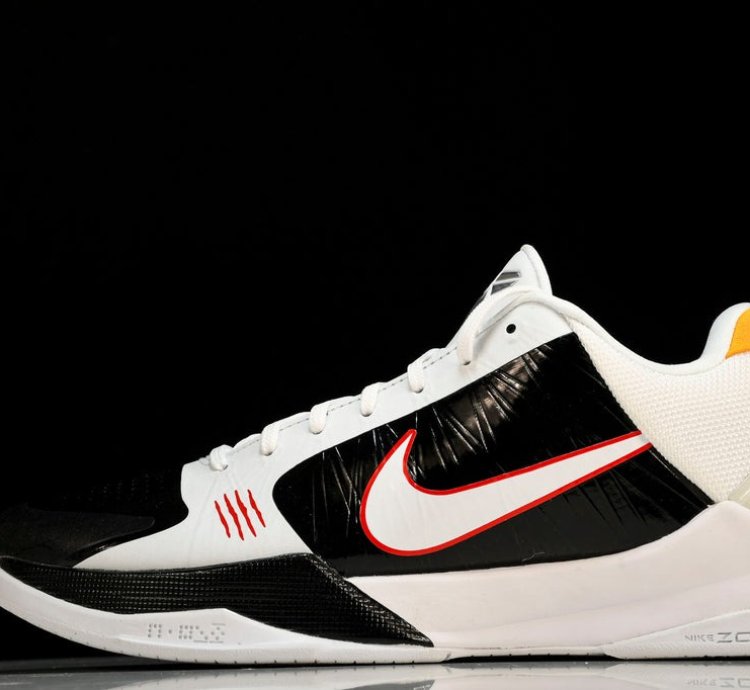 Kobe 5 Protro Bruce Lee Alternate