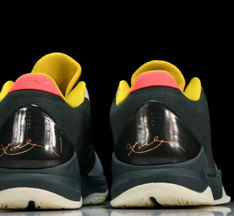 Kobe 5 Protro Eybl