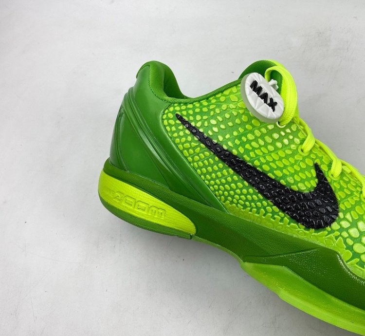 Kobe 6 Protro “grinch” Green