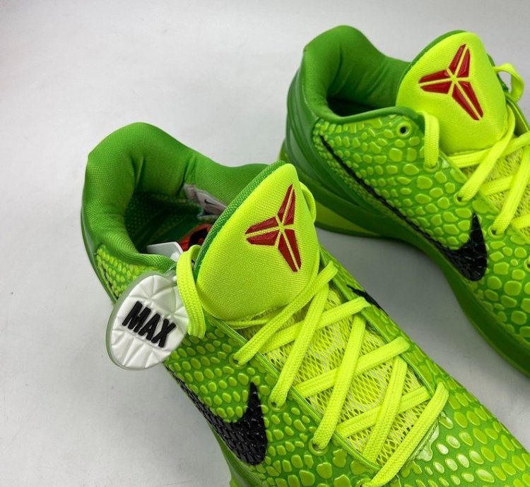 Kobe 6 Protro “grinch” Green