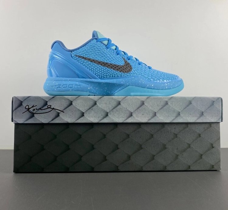 Kobe 6 Protro Blue Ice Grinch