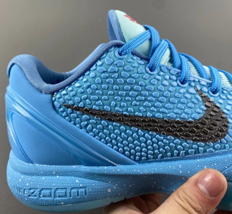 Kobe 6 Protro Blue Ice Grinch
