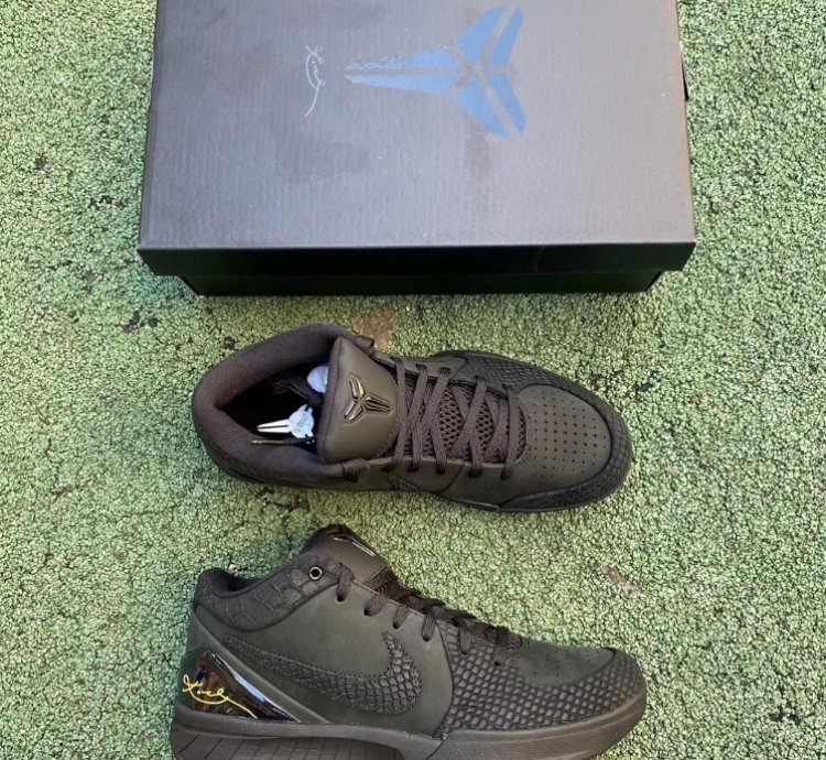 Nike Kobe 4 Protro Gift of Mamba FQ3544-001